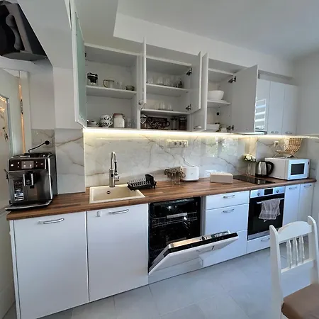 Mirrart House - просторен луксозен - 3 спални - 2 бани - център Płowdiw
