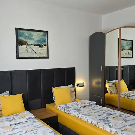 Daire Mirrart House - просторен луксозен - 3 спални - 2 бани - център *