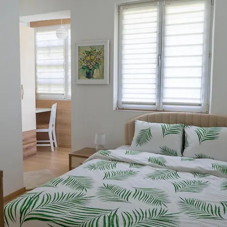 Mirrart House - просторен луксозен - 3 спални - 2 бани - център * Filibe