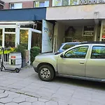 Mirrart House - просторен луксозен - 3 спални - 2 бани - център * Пловдив