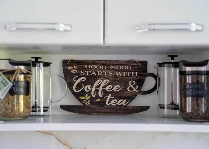 Mirrart House - просторен луксозен - 3 спални - 2 бани - център *