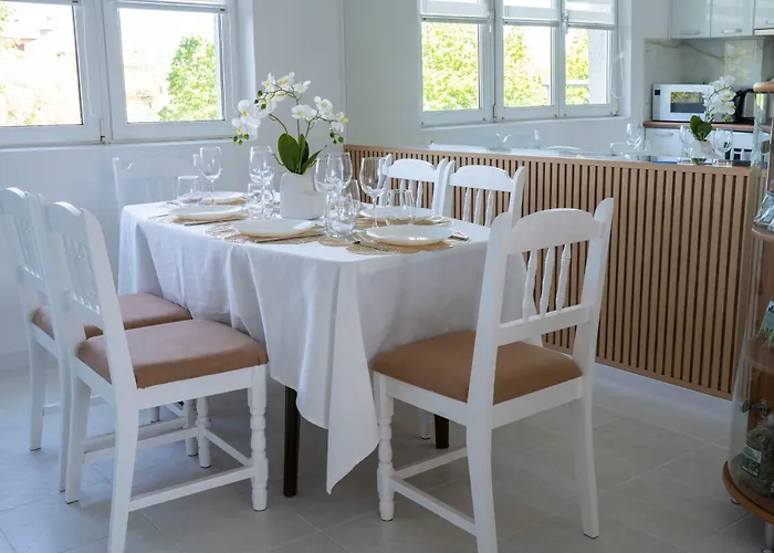 Apartment Mirrart House - просторен луксозен - 3 спални - 2 бани - център Plowdiw