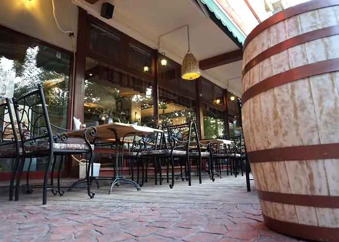 Apartment Mirrart House - просторен луксозен - 3 спални - 2 бани - център *