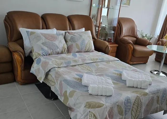 Apartment Mirrart House - просторен луксозен - 3 спални - 2 бани - център